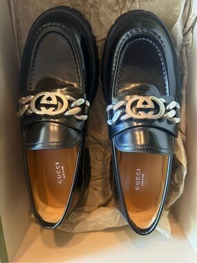 GUCCI Loafers 👞 Interlocking GG Logo Chain Buckle Size 39.5